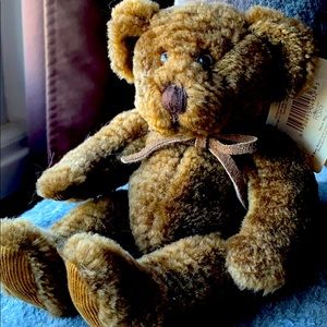 Handcrafted brown bear
